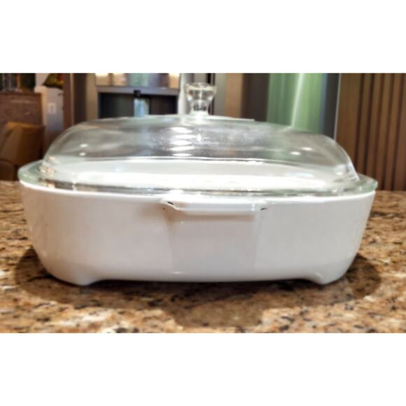 Corning Ware MW-16 10 x 10 White MicroMake Browning Dish w/ Lid - Picture 4 of 16